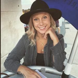 Meet your Posher, Anya